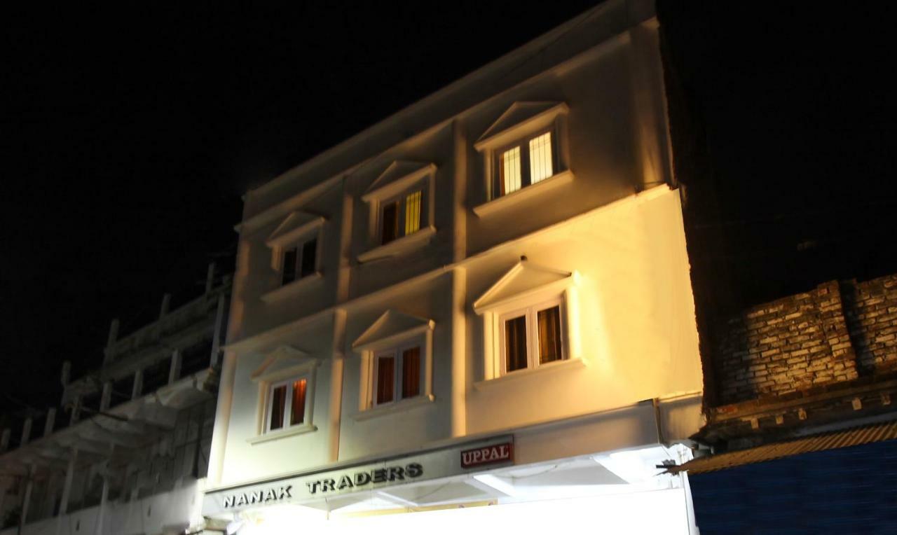 Itsy Hotels Royal Monarch Gorakhpur Eksteriør billede